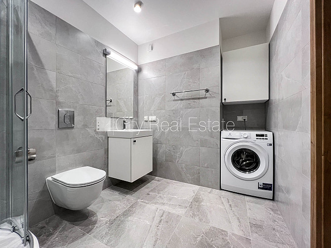 Jaunceltne, labiekārtots apzaļumots pagalms, slēgta teritorija, iespēja nomāt autostāvvietu, Rīga - foto 8