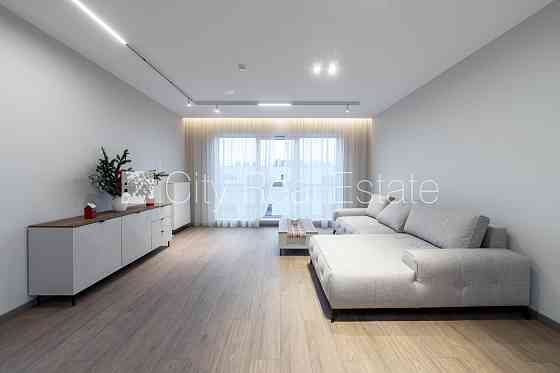 Новостройка, на подвальном этаже доступно кладовое помещение, территория Rīga