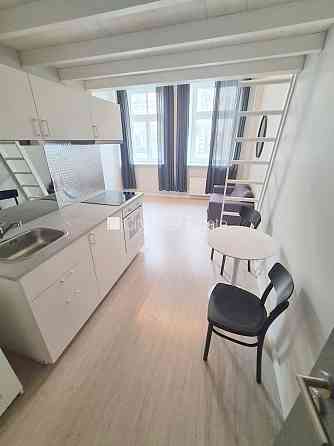 Фасадный дом, реновированный дом, благоустроенная озеленённая территория, Rīga