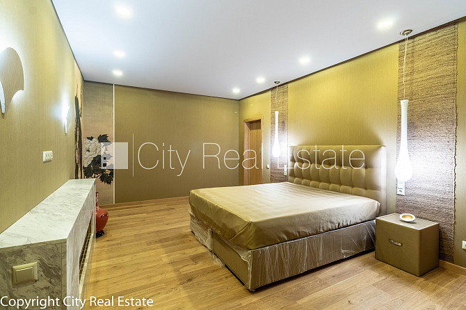 Jaunceltne, pagalma ēka, slēgts pagalms, līdz tuvākajai autostāvvietai 70 m, ieeja no pagalma, Rīga - foto 3