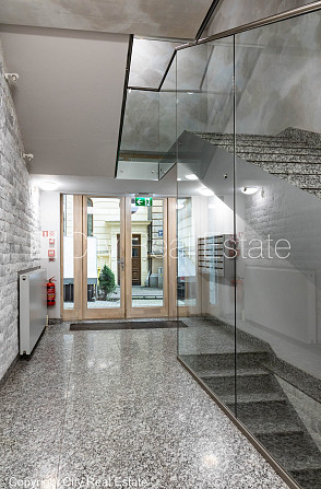 Jaunceltne, fasādes māja, slēgts pagalms, ieeja no pagalma, ir lifts, balkons 1,8 m2, terase Rīga - foto 13