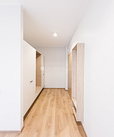 Renovēta māja, apsaimniekošanas maksa mēnesī 109,86 EUR, labiekārtots apzaļumots pagalms, Rīga - foto 8