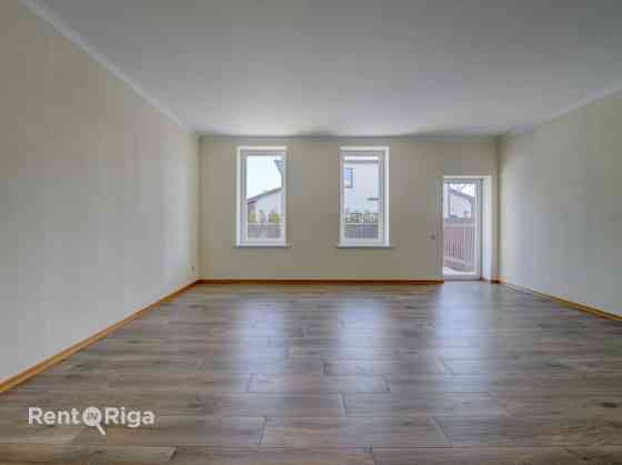 Новая, просторная и качественная дуплекс-вилла в отличном месте!  Продаётся Рига