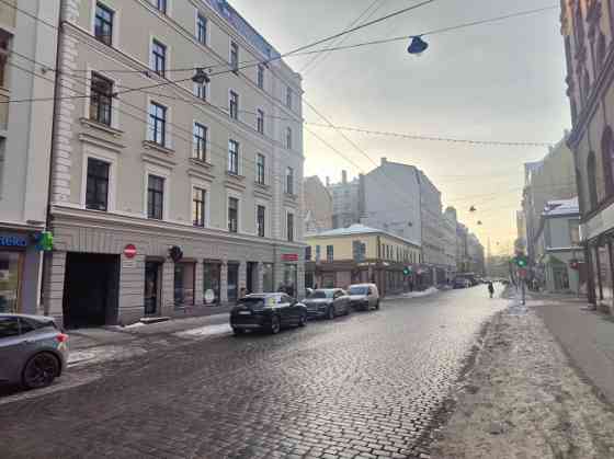 Tirdzniecības telpas.  Piemērotas veikalam, salonam vai tml. Telpām nav ēdināšanas Рига