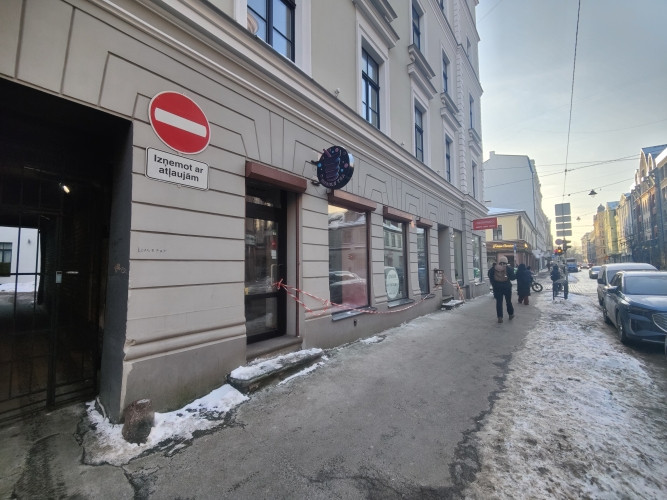 Tirdzniecības telpas.  Piemērotas veikalam, salonam vai tml. Telpām nav ēdināšanas Рига - изображение 4