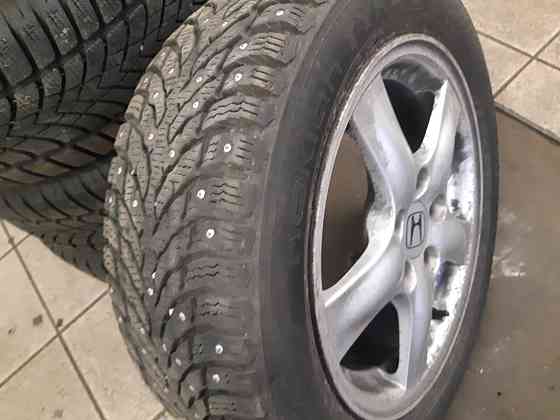 Pārdod Honda lietos diskus labā stāvoklī ar Nokian Hakkapeliitta ziemas riepām. 205/55R16.... Rīga