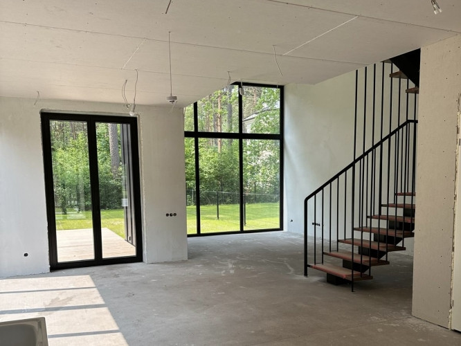 Продаётся стильный и энергоэффективный дом дуплекс премиум-класса в Меллужи Юрмала - изображение 6