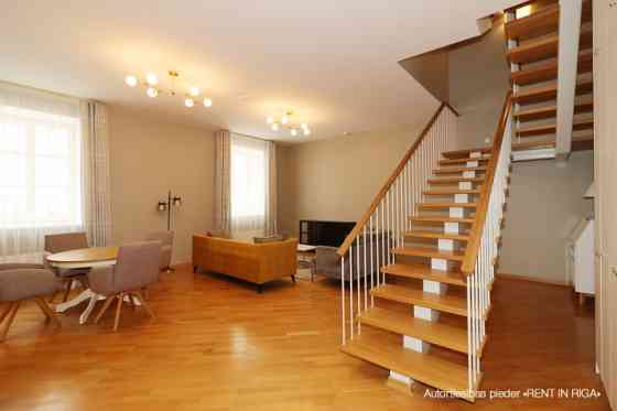 Эксклюзивная двухуровневая квартира в доме Петра I  Palasta iela 9, Старый город Риги Rīga