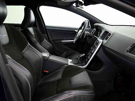Volvo V60 R-Design Facelift ATM 2.0 D5 133kW Таллин