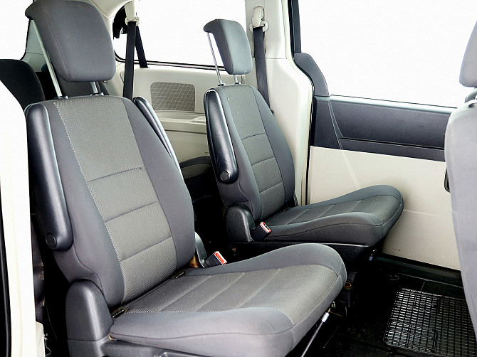 Chrysler Grand Voyager Comfort ATM 2.8 CRDi 120kW Таллин - изображение 7