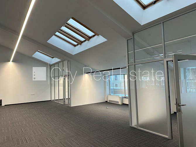 Благоустроенный озеленённый двор, подземная стоянка, охраняемая территория, Рига - изображение 8