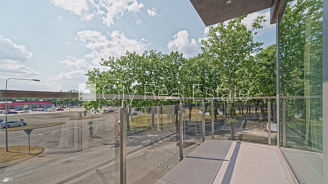 Jaunceltne, labiekārtots apzaļumots pagalms, slēgts pagalms, iežogota teritorija ar metāla Jūrmala - foto 9