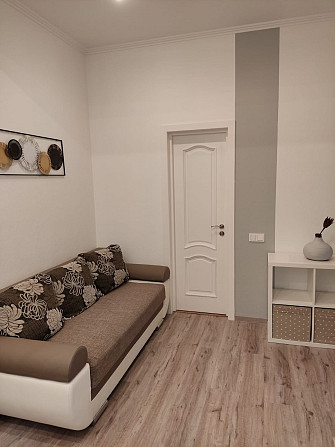 Tiek izīrēts gaišs, mājīgs dzīvoklis ar balkonu Rīgas centrā. Dzīvokļa plānojums ir praktisks, ... Рига - изображение 9