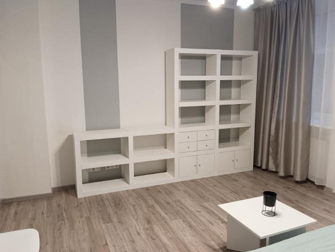 Tiek izīrēts gaišs, mājīgs dzīvoklis ar balkonu Rīgas centrā. Dzīvokļa plānojums ir praktisks, ... Рига - изображение 15