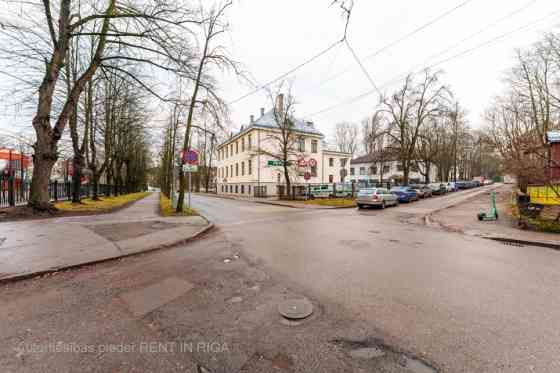 Новая квартира в обновленном проекте в Агенскалнсе.  Отличное расположение и Рига