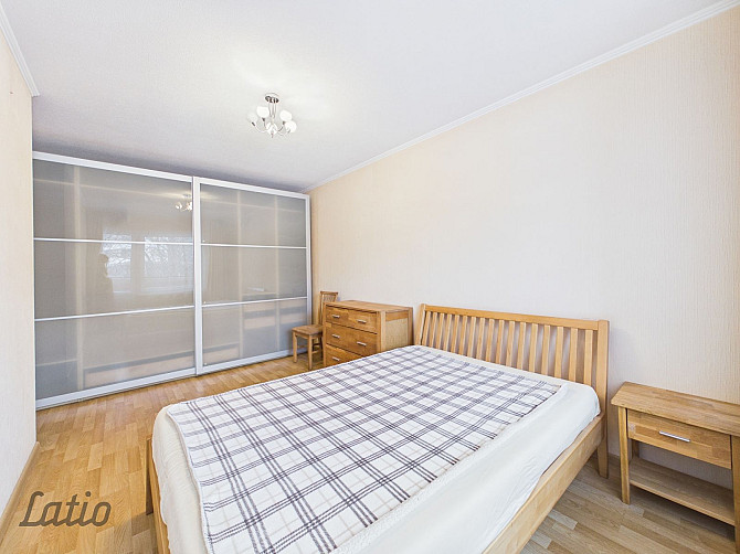 Pārdod plašu un gaišu dzīvokli Dārzciemā  tikai 10 minūšu braucienā no Rīgas centra.
Dzīvoklis sastā Рига - изображение 5