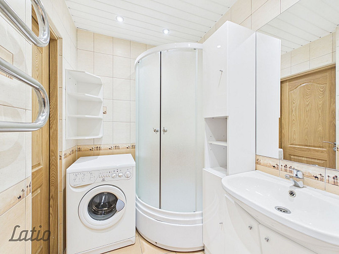 Pārdod plašu un gaišu dzīvokli Dārzciemā  tikai 10 minūšu braucienā no Rīgas centra.
Dzīvoklis sastā Рига - изображение 3