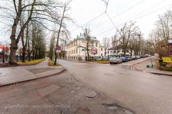 Предлагаем квартиру с панорамными окнами в отремонтированном проекте в Рига - изображение 7