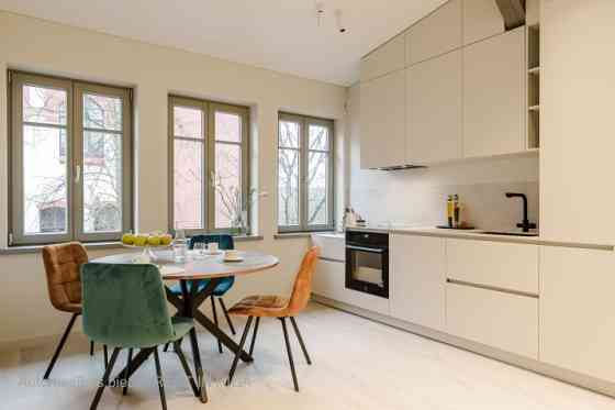 Новая квартира с качественной отделкой и мебелью в центре Агенскалнса.  Дом с Рига