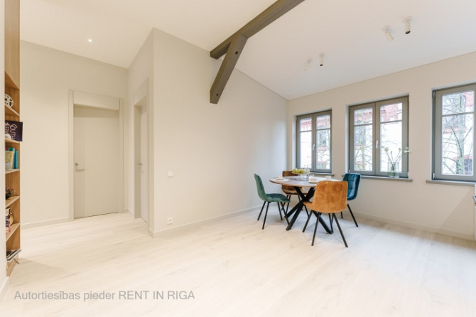 Новая квартира с качественной отделкой и мебелью в центре Агенскалнса.  Дом с Рига - изображение 3