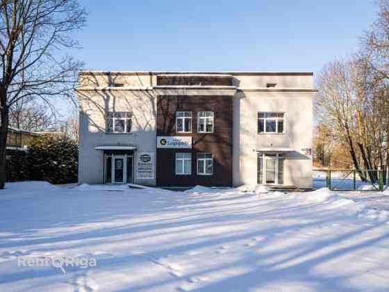 Офис с собственным санузлом в кабинете  Площадь: 22,4 м  Описание помещения: + Rīga