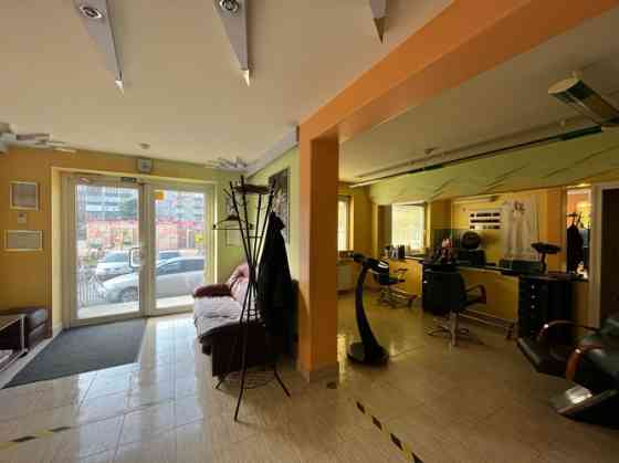 Коммерческие помещения с отдельным входом в активной локации  Предлагаются Рига