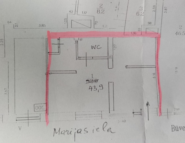 Tirdzniecības telpas centrā, Marijas ielā.  Šobrīd telpas ir sadalīts 3-4 mazos kabinetos. Iespējams Рига - изображение 11