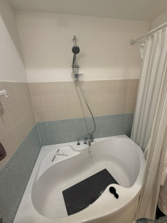 Izīrē gaišu 3 istabu dzīvokli ar balkonu!  Bez mēbelēm!  Izīrē plašu un mājīgu 3 istabu Rīga - foto 9