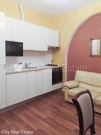 Благоустроенная озеленённая территория, количество спален 4 шт., тепловой насос, Talsi un novads