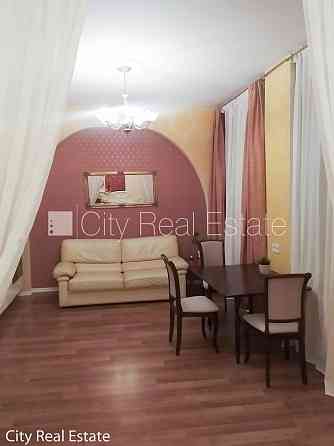 Благоустроенная озеленённая территория, количество спален 4 шт., тепловой насос, Talsi un novads