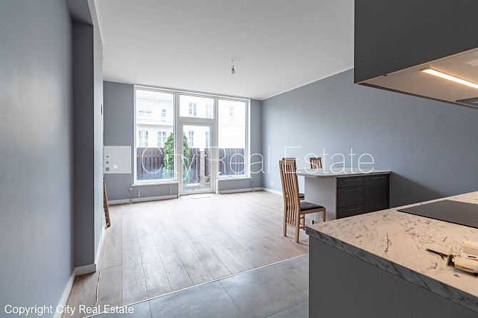 Pagalma māja, renovēta māja, dzīvokļu skaits ēkā  11 gab., slēgts pagalms, garāžas vārti Rīga - foto 20