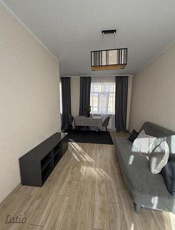 Tiek izīrēts dzīvoklis renovētā mājā pašā pilsētas centrā. Līdzās veikali, Rīga - foto 7