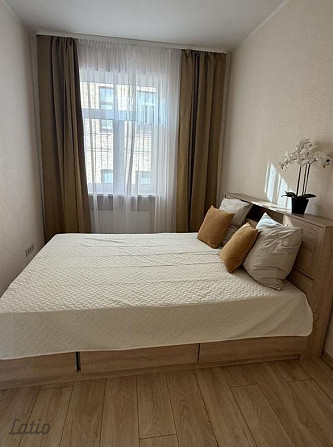 Tiek izīrēts dzīvoklis renovētā mājā pašā pilsētas centrā. Līdzās veikali, Rīga - foto 8