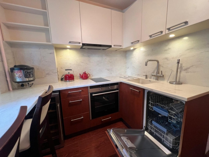 Pieejams stilīgs un pilnībā aprīkots 2 istabu dzīvoklis Juglā!  Kompakts, bet pārdomāts Rīga - foto 1