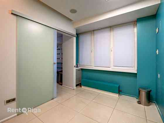 Помещения для вашего бизнеса красоты или магазина!  Преимущества:   +Помещения и Рига