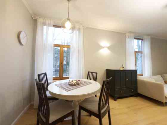 Продаётся светлая и просторная двухуровневая квартира площадью 120 м в Межапарке Rīga