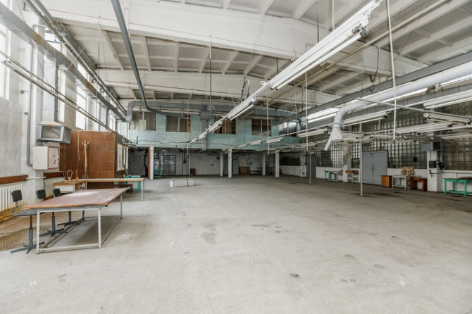 Industriālais parks Ziepniekalnā iznomā telpas bez apkures.  Telpām ir nepieciešams remonts. Ir vair Рига - изображение 7