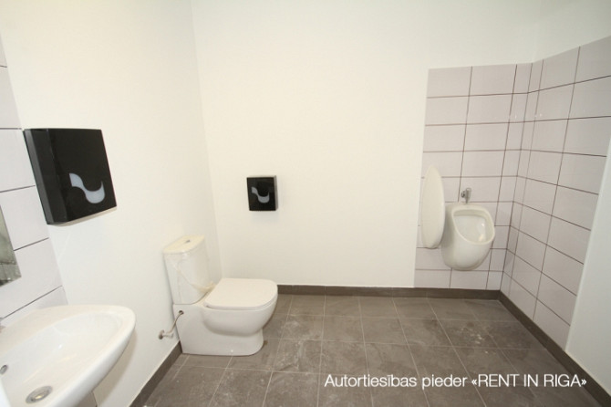 Помещение с раковиной на Югле, Бривибас гатве 403.  Помещение может быть Рига - изображение 9