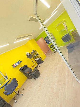 Jaunceltne, labiekārtota apzaļumota teritorija, slēgts pagalms, vieta vairākām automašīnām, Jūrmala - foto 5