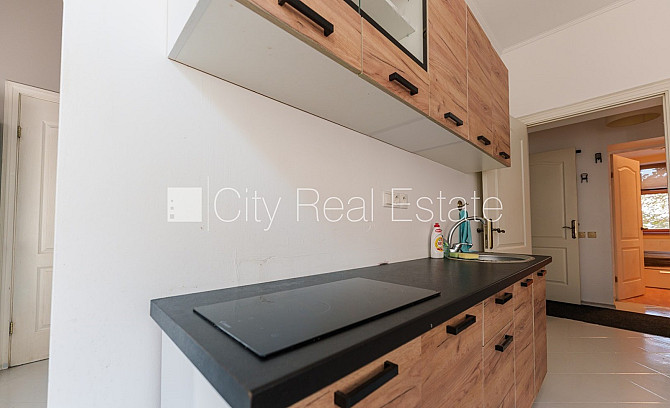 Фасадный дом, реновированный дом, фасад с декоративной штукатуркой, закрытый Рига - изображение 8