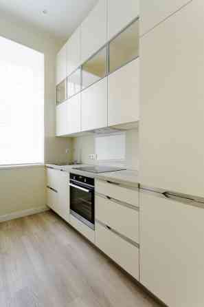 Уютная и светлая 2-комнатная квартира в центре Риги!  Низкие коммунальные платежи, Rīga