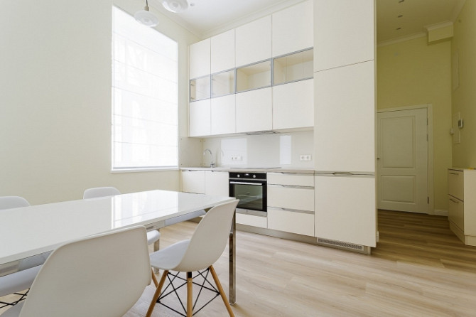 Mājīgs un gaišs 2 istabu dzīvoklis Rīgas centrā!  Zemi komunālie maksājumi, vasarā Rīga - foto 2