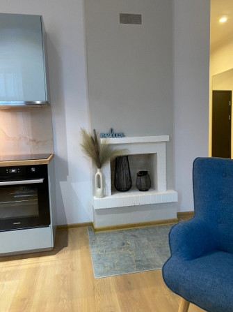 Izīrējam mājīgu, tikko izremontētu, mēbelētu dzīvokli ar skatu uz Daugavu vienā no Rīga - foto 4