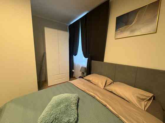 Доступна свежая, полностью меблированная квартира в тихом проекте на улице Rīga