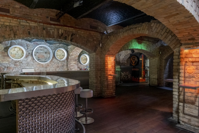 Nomai pieejamas Kaļķu vārtu kluba telpas pašā Vecrīgas sirdī.  Telpas ir pilnībā Rīga - foto 3