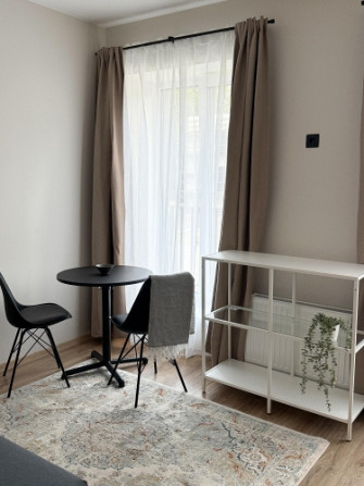 Ilgtermiņa īrei pieejams studio tipa dzīvoklis.  Pārdomāts dzīvokļa plānojums, kas sastāv Rīga - foto 4