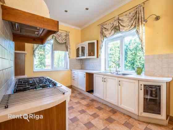 Продается красивый дом в Лиелупе с видом на реку. Тихий, окруженный природой Jūrmala