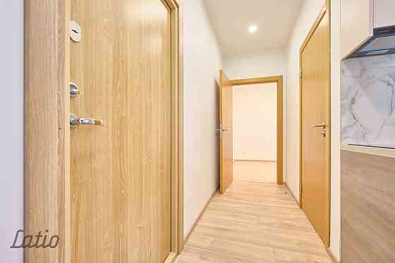 Pārdošanā kompakts 2 istabu dzīvoklis renovētā ēkā Rīgā. Tiek piedāvāts gaišs un funkcionāli plānots Рига