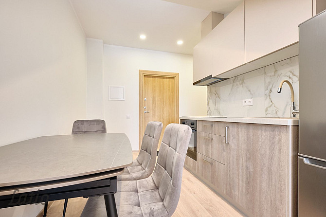 Pārdošanā kompakts 2 istabu dzīvoklis renovētā ēkā Rīgā. Tiek piedāvāts gaišs un funkcionāli plānots Рига - изображение 3