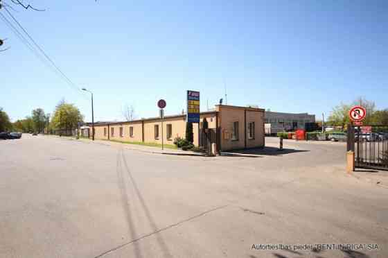 Biroja telpas industriālā parkā 2. stāvā.   Biroja telpas sastāv no diviem kabinetiem. Koplietošanas Rīga